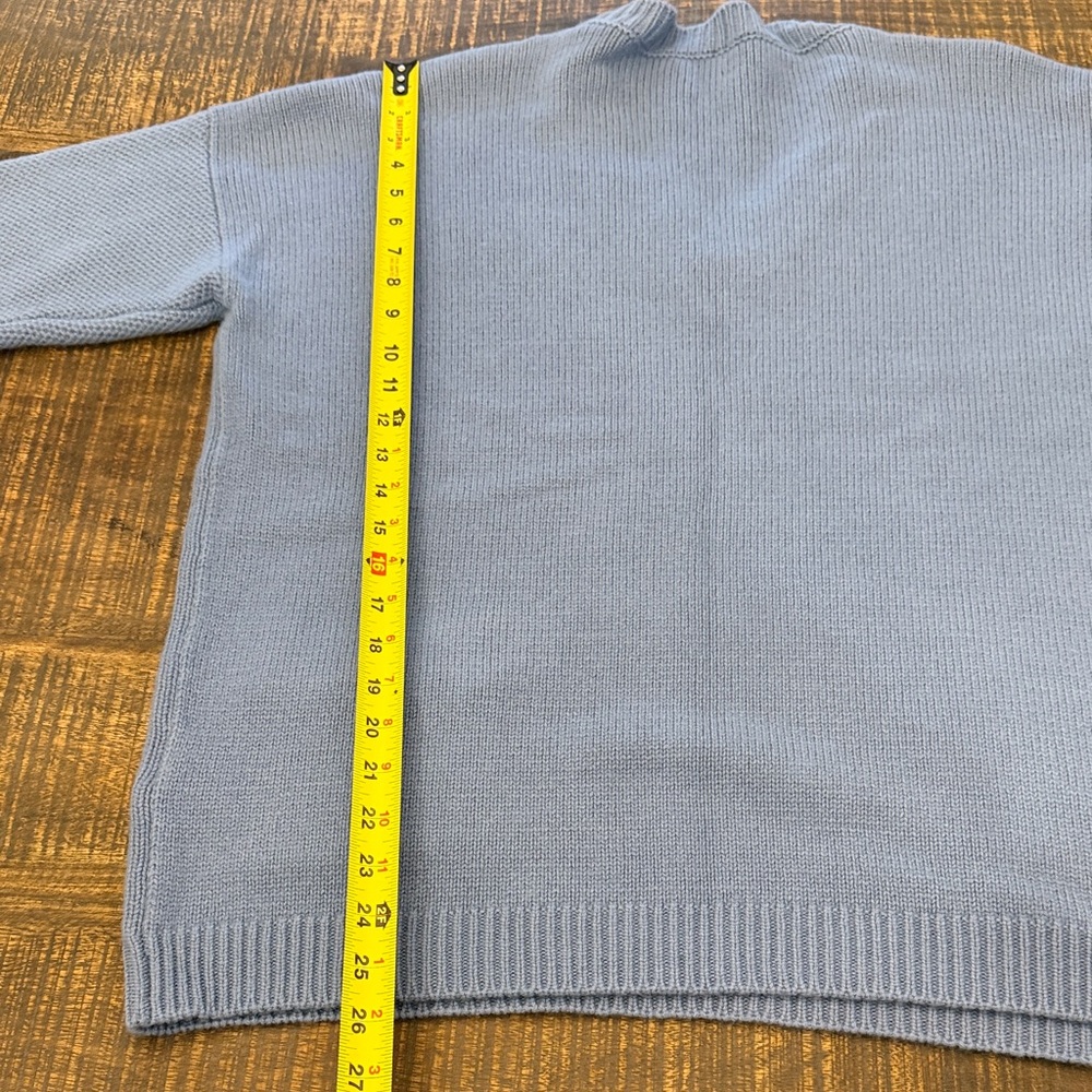 Eleventy Sky Blue V-Neck Sweater with Camel Pockets - Picture 9 of 10